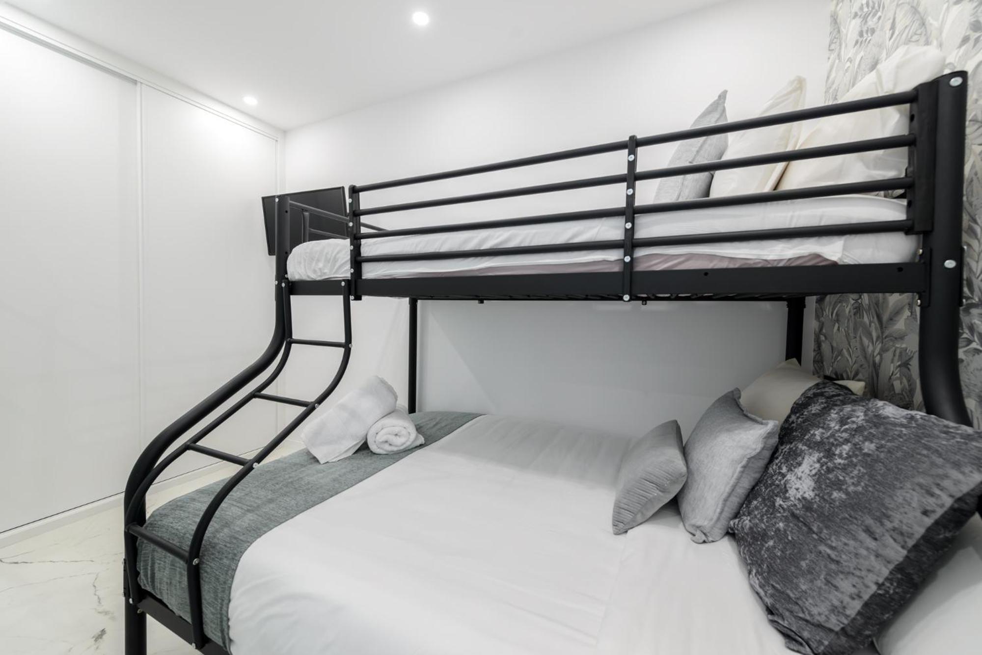 New Elegante, 2br And 1bth * Madri